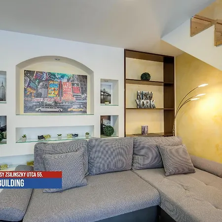 Little Americas Westend *