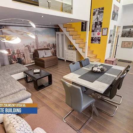 Little Americas Westend *